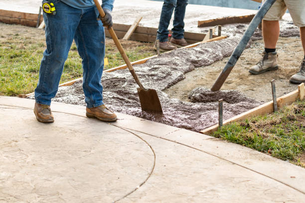 Best Best Concrete Contractor  in Lake Waynoka, OH